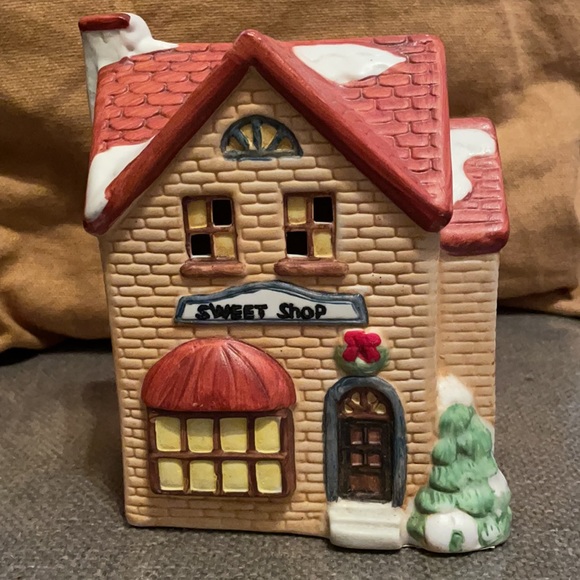 Sweet Shop Light Ceramic Christmas House, New, Colorful - Picture 8 of 8
